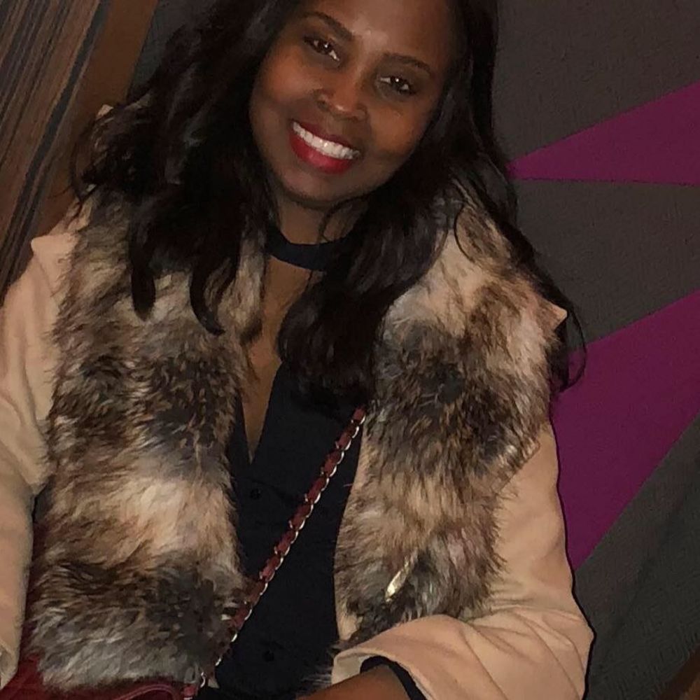 Meet your Posher, Kelli